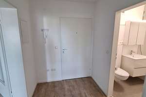 Erstbezug nach umfangreicher Sanierung: 2-Zi-Wohnung mit Balkon im 5. OG in Augsburg Innenstadt – Gebrüder-Münch-Straße 8, 86153 Jakobervorstadt-Nord, Augsburg – Vorschaubild 2