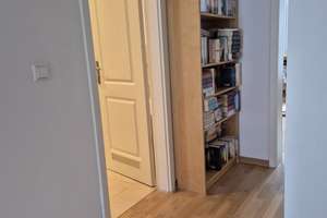 ++ Exklusive 3 Zi. Whg mit Parkettboden und Aufzug // Bad mit Wanne und Dusche ++ – Die vollständige Adresse der Immobilie erhältst du vom Anbieter., 4317 Reudnitz-Thonberg, Leipzig – Vorschaubild 4