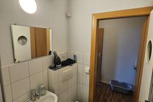 Wohnen mit Aussicht: Großzügige 2,5-Zimmer-Wohnung in Erfurts Altstadt – Juri-Gagarin-Ring 126a, 99084 Altstadt, Erfurt – Vorschaubild 18