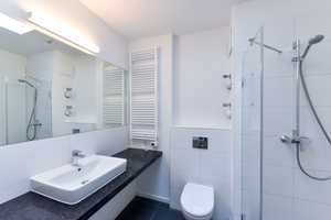 Dachgeschosstraum in Köpenick - elegante 2-Zimmer-Wohnung mit großem Balkonband – Henriette-Lustig-Strasse 21, 12555 Berlin – Vorschaubild 7