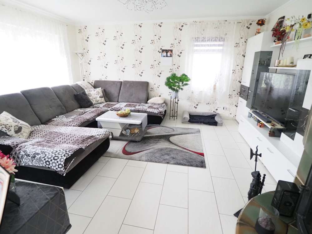 Immobilie in Girod - Ansprechendes Wohnhaus in schöner Ortsrandlage von Girod - Bild 0