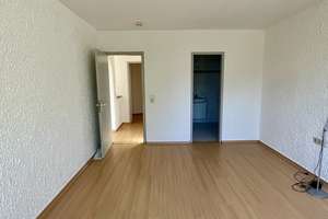 *Provisionsfrei*Ein echtes 2-Familienhaus mit unverwechselbarem Kamin-Unikat &idyllischem Grundstück – Rosmerthastraße xx, 55126 Finthen, Mainz – Vorschaubild 93