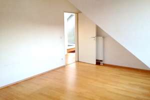 Dachgeschosswohnung in ruhiger Lage | Balkon & Stellplatz – Die vollständige Adresse der Immobilie erhältst du vom Anbieter., 50733 Nippes (Ortsteil), Köln – Vorschaubild 12
