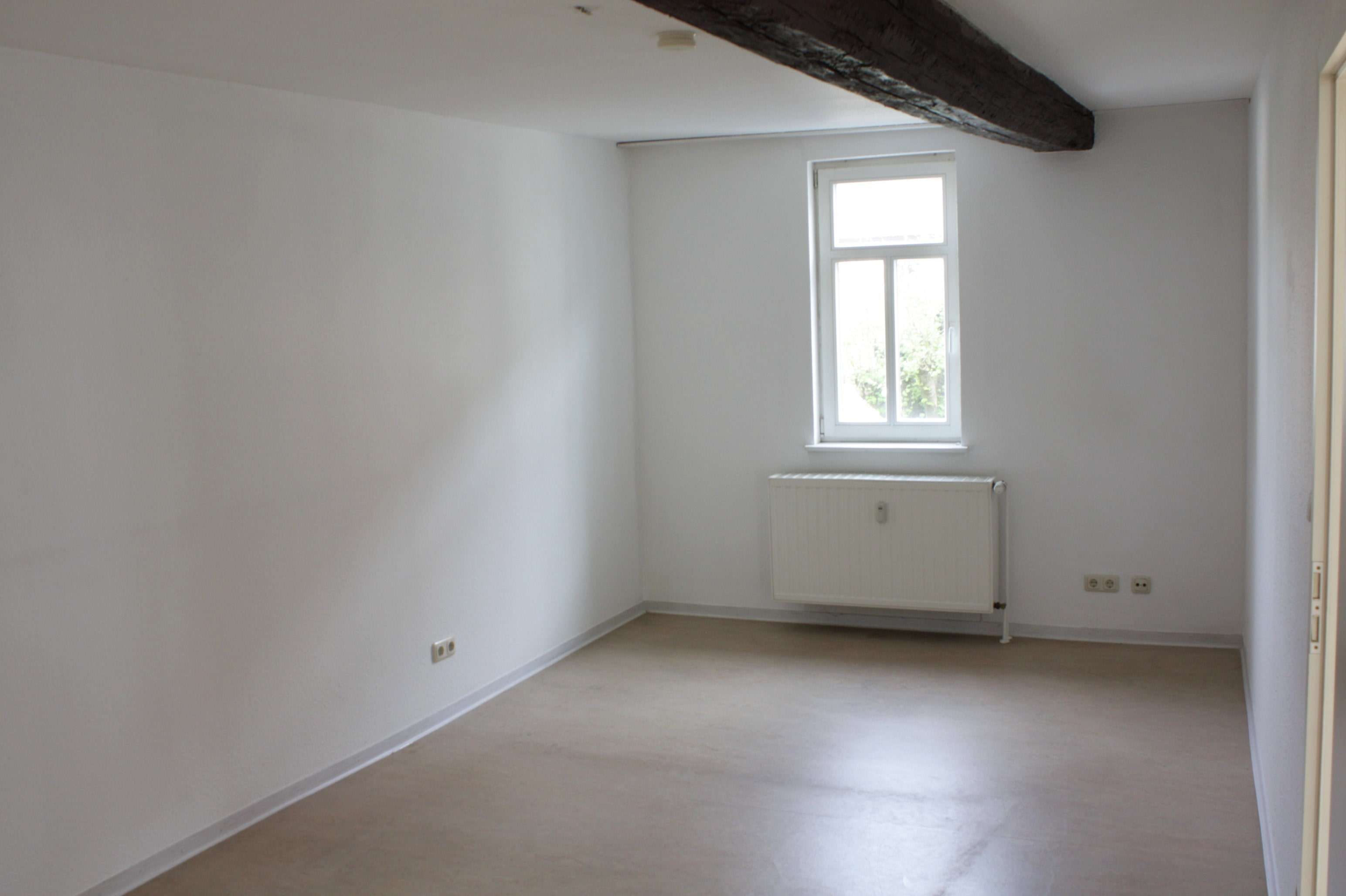 Immobilie in Schotten - Dreiseitig freistehend mit Vorgarten - MFH in Schotten - Bild 0