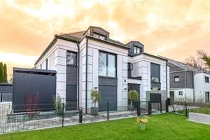 Exklusive 4-Zi.-Garten-Maisonette | Villenarchitektur | 2 Ebenen | Niedrige NK