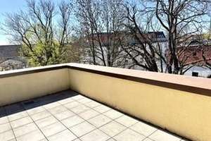 Helle Dachgeschosswohnung mit großer Dachterrasse und Blick ins Grüne – Die vollständige Adresse der Immobilie erhältst du vom Anbieter., 81737 Altperlach, München – Vorschaubild 10