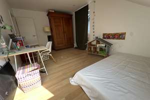 Wohnen im Grünen: Modernes Einfamilienhaus mit großem Garten, Carport und Split-Level-Architektur – Die vollständige Adresse der Immobilie erhältst du vom Anbieter., 51503 Rösrath – Vorschaubild 14