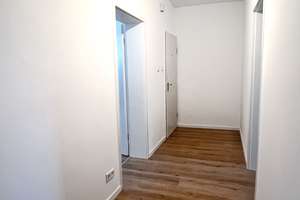 Wunderschöne sanierte 3,5 Zimmer Wohnung große Küche und Garten – Die vollständige Adresse der Immobilie erhältst du vom Anbieter., 46047 Borbeck, Oberhausen – Vorschaubild 2