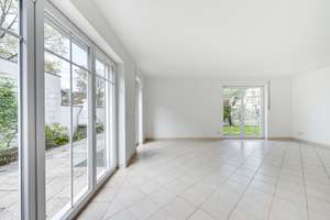 AIGNER - Sonnige Maisonettewohnug mit Garten in bester Lage von Waldtrudering! – Die vollständige Adresse der Immobilie erhältst du vom Anbieter., 81827 Waldtrudering, München – Vorschaubild 3