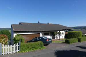 ***Traumhafte Aussicht! Wohnhaus mit großem Garten in ruhiger Wohnlage, direkt in Erbach*** – Odenwaldkreis – Vorschaubild 2