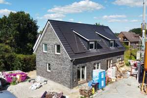 Krusenbusch: 4-Zimmer Doppelhaushälfte in Südausrichtung | Carport | KFW 40 – Die vollständige Adresse der Immobilie erhältst du vom Anbieter., 26135 Krusenbusch, Oldenburg (Oldenburg) – Vorschaubild 3