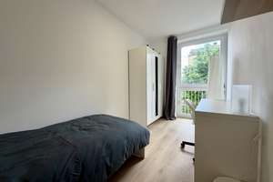 Erstbezug nach Renovierung - 2-Zimmer Wohnung im Münchner Osten - WG-Möglich