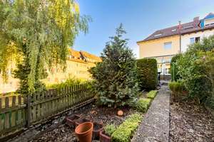 Charmantes Reiheneckhaus mit Garten
in aufstrebender Lage im Stuttgarter Osten – Die vollständige Adresse der Immobilie erhältst du vom Anbieter., 70190 Gaisburg, Stuttgart – Vorschaubild 12