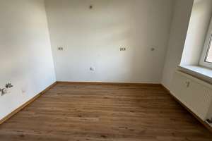 2. OG / Laminat /  Wanne+Dusche+Fenster /  zwei Balkon u.v.m. – Jahnstraße 57, 9126 Lutherviertel, Chemnitz – Vorschaubild 13