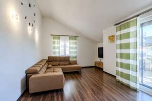 Modern wohnen mit Komfort – Dachgeschosswohnung mit Balkon & TG-Stellplatz – Die vollständige Adresse der Immobilie erhältst du vom Anbieter., 74076 Heilbronn, Heilbronn – Vorschaubild 2
