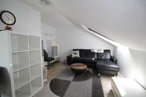 Sofort frei ! Helle, freundliche voll möblierte 2,5 Zimmer Wohnung mit Balkon, Ulm-Söflingen – Blaubeurerstraße 213, 89081 Söflingen, Ulm – Vorschaubild 3