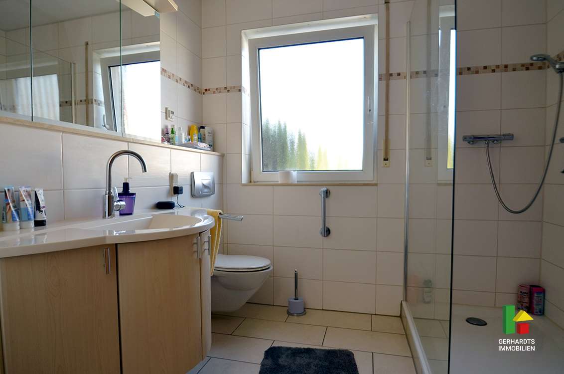 Immobilie in Brüggen - Ein Haus. Zwei Mieteinnahmen – Ihre sichere Kapitalanlage in Brüggen-Bracht! Jetzt reinschauen! - Bild 0