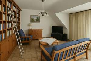 3-Raum-DG-Wohnung in Köln Worringen mit Balkon und Garage