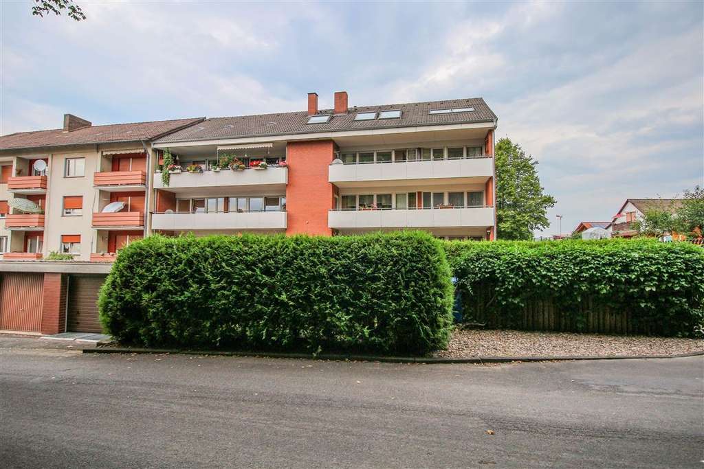 Immobilie in Eschwege - Lichtdurchflutet mit Platz zum Wohlfühlen – schöne 3-Zimmer-Wohnung mit großem Balkon - Bild 1