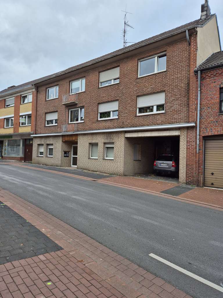 Immobilie in Aldenhoven - Von Privat - Ohne Makler, provisionsfrei! MFH mitten im Herzen von Aldenhoven - Bild 1