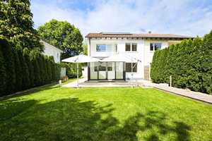RESERVIERT *  Lichtdurchflutete DHH mit sonnigem Garten – Georgenstraße 3c, 82152 München (Kreis) – Vorschaubild 1