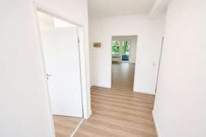 Renovierte 3-Zimmer-Wohnung (24) mit Balkon in Bonn (Auerberg) – Pariser Straße 35, 53117 Auerberg, Bonn – Vorschaubild 9