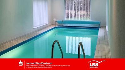 Bungalow mit Indoor-Pool & Sauna