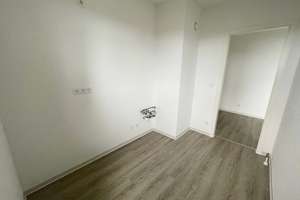 Willkommen in Ihrer frisch modernisierten Familien-Wohnung mit Balkon-Weitblick, Wannenbad, Gäste-WC – Friedensstraße 114a, 51145 Urbach, Köln – Vorschaubild 22