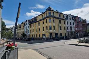 Charmante Zweiraumwohnung mit Balkon !