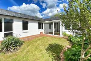 Schöner, modernisierter Gartenhof-Bungalow mit Garage in Kiel-Elmschenhagen – Kiel – Vorschaubild 6