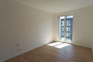 Geniale 2-Zimmer-Wohnung mit Balkon und Spreeview – perfekt für Singles oder Paare – Mühlenstraße 20, 10243 Friedrichshain, Berlin – Vorschaubild 5