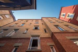 Gemütliche Dachwohnung mit ausgebauter Zusatzfläche im 2.DG – Zwischen Gerber und Marienplatz – Die vollständige Adresse der Immobilie erhältst du vom Anbieter., 70178 Karlshöhe, Stuttgart – Vorschaubild 2
