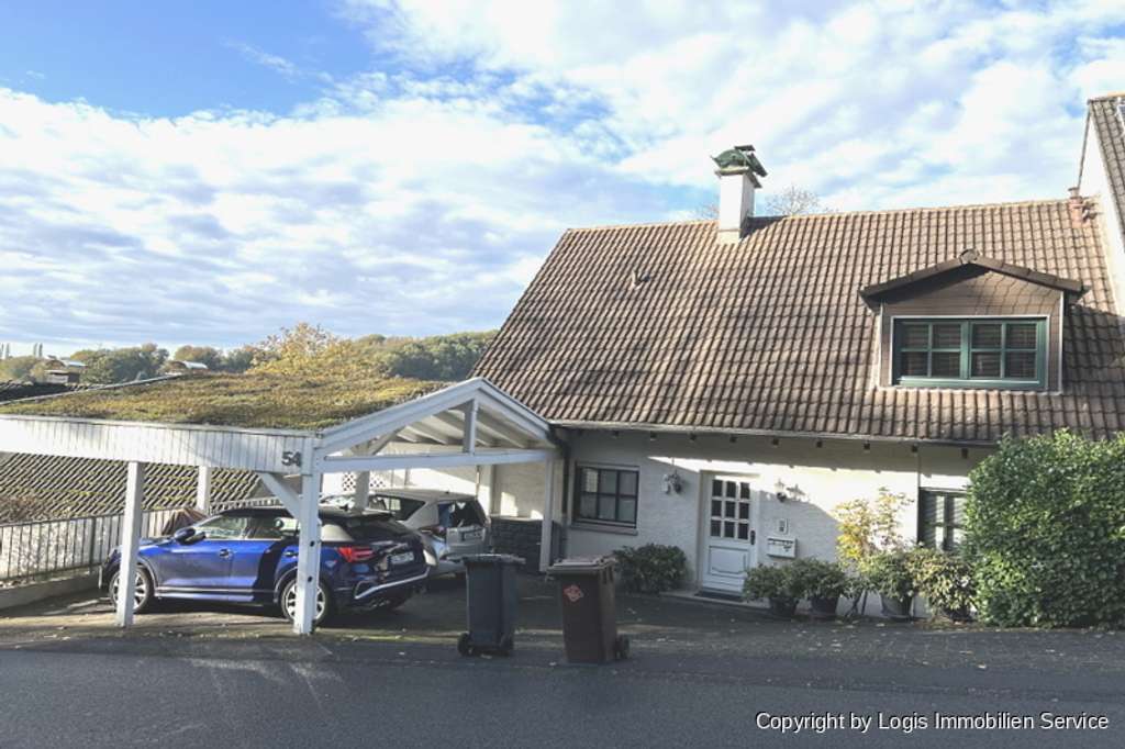 Immobilie in Rösrath - Träumen erlaubt ** Exklusive Maisonette-Wohnung mit Garten in einem Haus mit guter Ausstrahlung - Bild 1