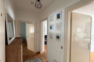Attraktive 3-Zimmer-Wohnung mit Balkon in begehrter Lage von Stuttgart-Mitte – Olgastraße 69, 70182 Heusteigviertel, Stuttgart – Vorschaubild 2