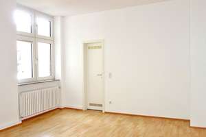 Krefeld - Zentrum, ruhig gelegenes gepflegtes solides Mehrfamilienhaus mit  7 Wohneinheiten – Die vollständige Adresse der Immobilie erhältst du vom Anbieter., 47798 Stadtmitte, Krefeld – Vorschaubild 11