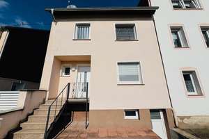 Großzügige Doppelhaushälfte (1-2 Familienhaus) in ruhiger Lage – Die vollständige Adresse der Immobilie erhältst du vom Anbieter., 66583 Spiesen-Elversberg – Vorschaubild 1