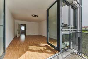 Anlageimmobilie im Bötzowviertel Investieren Sie in eine schöne 2-Zimmer-Wohnung mit Balkon – Bernhard Lichtenberg Straße 13, 10407 Berlin – Vorschaubild 2