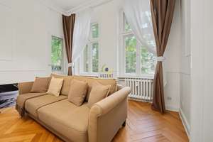 Charmanter Altbau mit Charakter: 3-Zimmer-Wohnung mit Fischgrätenparkett im 1. OG nahe Ku'damm. – Die vollständige Adresse der Immobilie erhältst du vom Anbieter., 10707 Wilmersdorf, Berlin – Vorschaubild 2