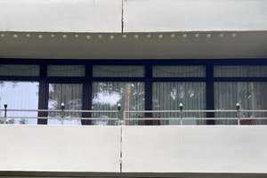 Vermietete 2- Zimmer- Wohnung mit großer Loggia und Garage ...