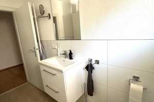 renoviert, zentral, in Einbahnstraße gelegen, Parkett, TL-Bad mit Wanne+Duschglas, Garage möglich – Karlsruhe – Vorschaubild 18