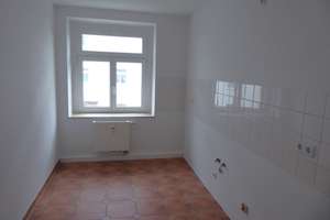 Niedliche 1-Raum mit Laminat, Bad mit Fenster, Wanne... im Lutherviertel!!! – Fichtestr. 16a, 9126 Lutherviertel, Chemnitz – Vorschaubild 1