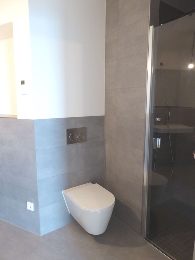 Grand Tower 24.OG.... V-E-R-M-I-E-T-E-T.. image 4