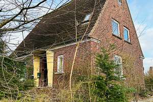 Mönkeberg: Charmantes Einfamilienhaus mit hohem Renovierungsbedarf in Traumlage fußläufig zum Wasser – Die vollständige Adresse der Immobilie erhältst du vom Anbieter., 24248 Mönkeberg – Vorschaubild 4