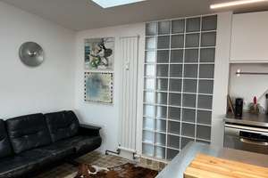 Sehr helle u sonnen-/lichtdurchflutete, ruhige 3-Zimmer Dachgeschoss-Wohnung mit Terrasse am Kudamm – Die vollständige Adresse der Immobilie erhältst du vom Anbieter., 10711 Halensee, Berlin – Vorschaubild 29