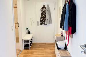 Charmante Dachgeschosswohnung mit Tiefgaragenstellplatz in Bielefeld – Die vollständige Adresse der Immobilie erhältst du vom Anbieter., 33607 Mitte, Bielefeld – Vorschaubild 2