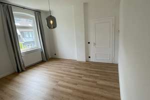 Stilvolles Wohnen in Pempelfort - frischrenovierte, teilmöblierte Altbauwohnung in ruhiger Lage – Goebenstrasse 1, 40477 Pempelfort, Düsseldorf – Vorschaubild 11