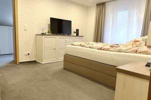 LORENZ-Angebot in WAT: Sehr zentral. Freist. 2-Fam.-Altbau. Größtenteils modernisiert. Ca.205 m² Wfl – Die vollständige Adresse der Immobilie erhältst du vom Anbieter., 44866 Wattenscheid-Mitte, Bochum – Vorschaubild 19