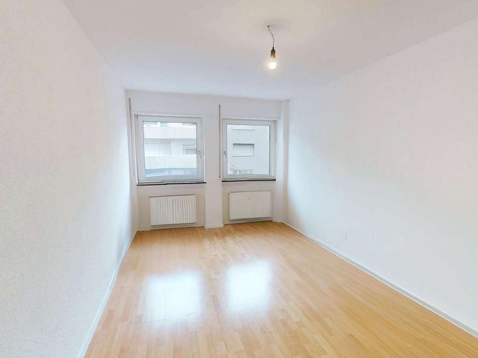 VPGvCz3eS5tosg9NVg9VV9qK-big 1