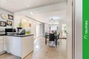 +++Moderne Doppelhaushälfte mit eigener Sauna, Garten & Carport in zentraler Lage+++ – Esslingen (Kreis) – Vorschaubild 2