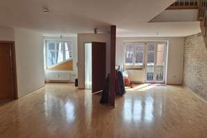 Charmante Maisonette-Dachgeschoßwohnung in bester Lage in der Augsburger Altstadt – Die vollständige Adresse der Immobilie erhältst du vom Anbieter., 86150 Lechviertel, östl. Ulrichsviertel, Augsburg – Vorschaubild 9